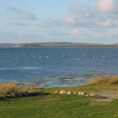 Apartmán 3-raum-fewo-fuer-4-personen-in-schaprode-auf-ruegen-zi5 *